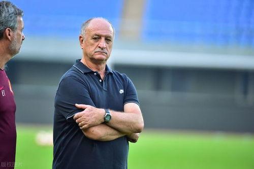 足球主教练爆料视频,揭秘幕后爆料视频背后的真相